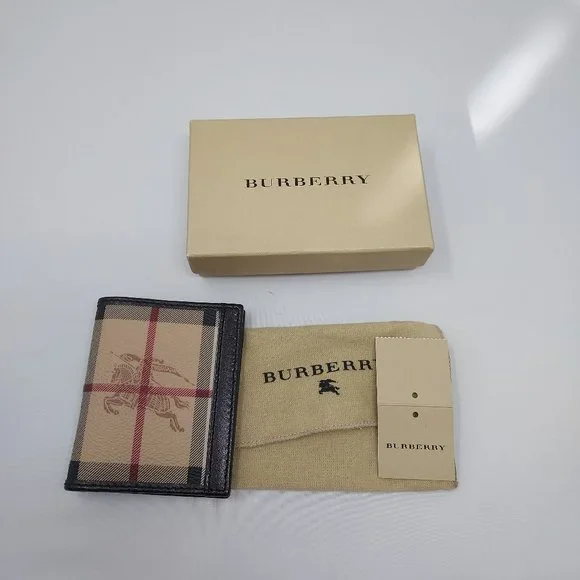 Burberry mini wallet deals